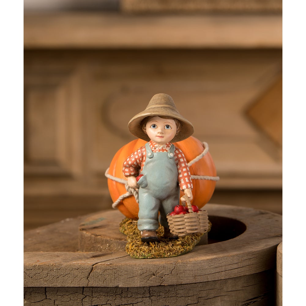 Paulie Pulling Pumpkin by Bethany Lowe Designs-3